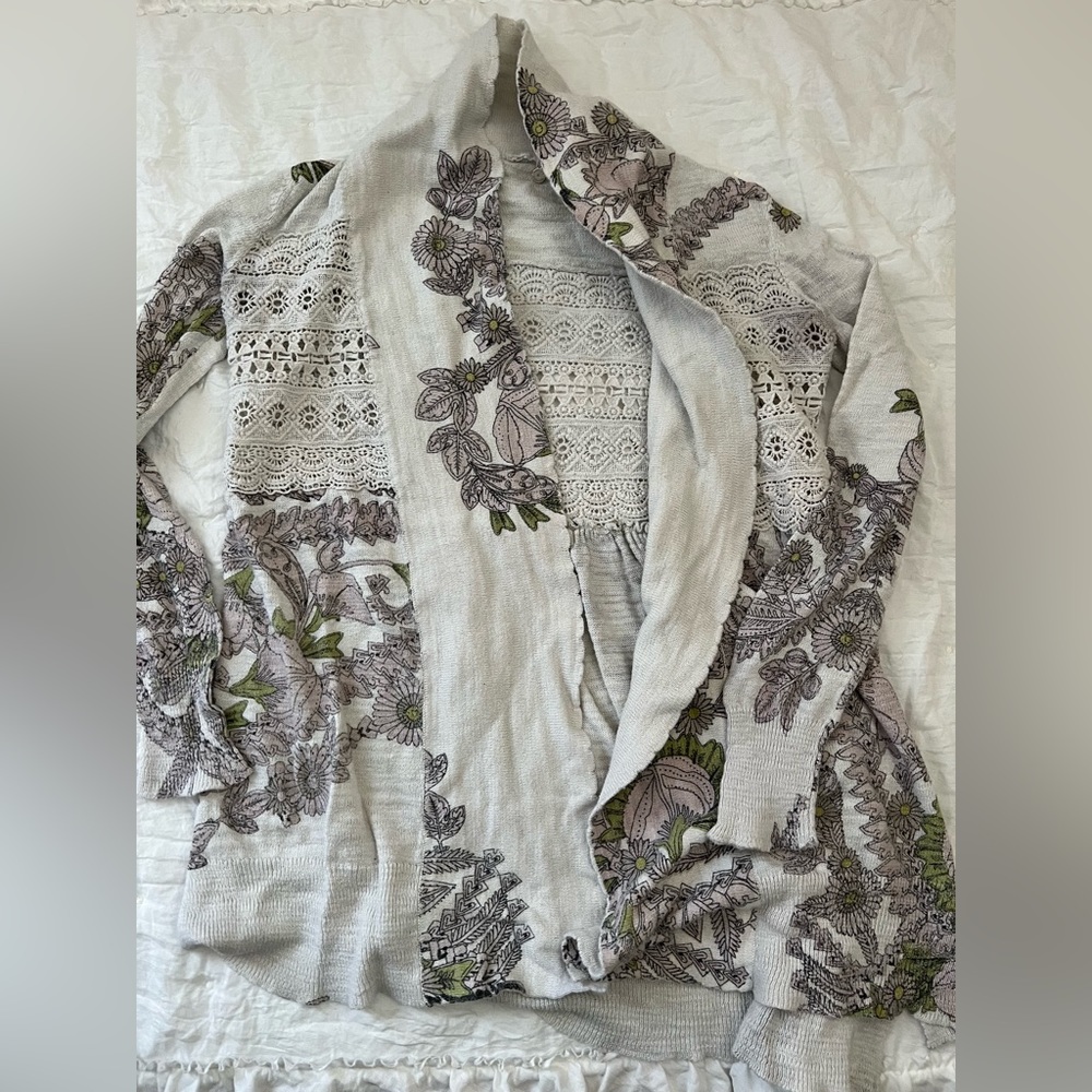 Anthropologie Laced Bouquet cardigan, neutral motif, size XS/S petite